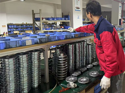 工業磁粉離合器與汽車離合器有什么不同