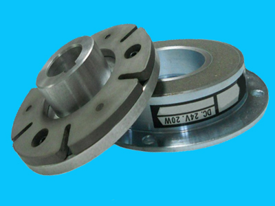 電磁制動(dòng)器和傳統(tǒng)制動(dòng)器的工作原理有何不同? 電磁制動(dòng)器和傳統(tǒng)制動(dòng)器的工作原理有何不同?