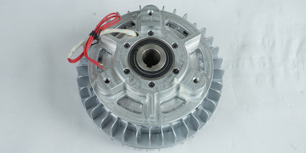 磁粉剎車器在自動模切機中如何提升運行效率？